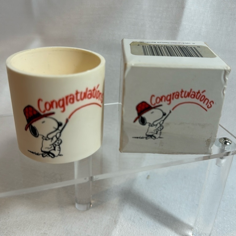 Peanuts Snoopy Congratulations Love Lights 2" plastic‎ cup-Holland 1958 w/box
